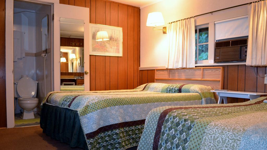 Chamber Lane Motel Round Lake 객실 사진